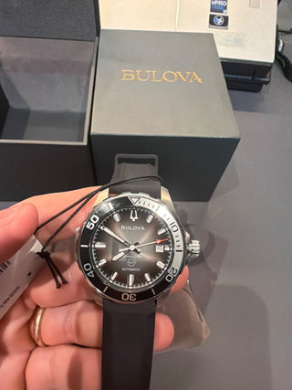 Bulova Marine Star Automático - 98B466 - Novo!