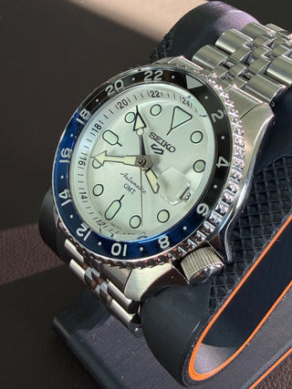 Seiko 5 Sports GMT