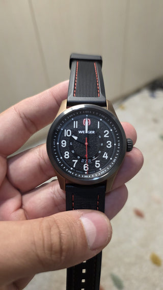 RELÓGIO WENGER TERRAGRAPH BRONZE E PRETO SEM USO