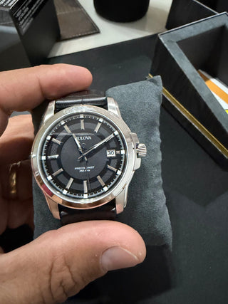 Bulova Precisionist 42mm Quartzo 262 kHz 16 pulsos por segundo - 96B158