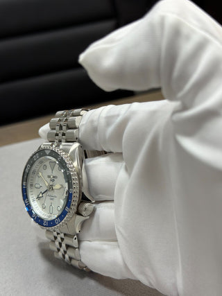 Seiko 5 Sports GMT (Batman)