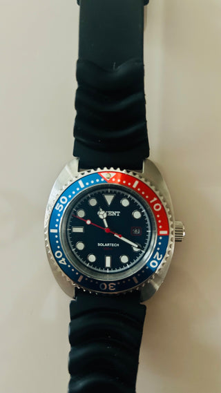 Relógio Orient Solartech "pepsi" Diver