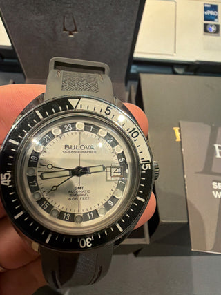 Bulova Oceanographer GMT 98B407 - Automático