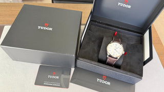 Tudor Classic Dress (nunca usado)