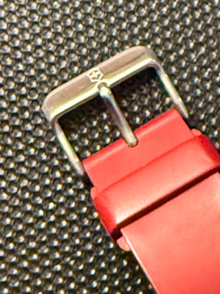 Relógio Victorinox inox vermelho - Victorinox Inox