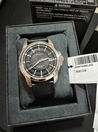 Bulova Precisionist 42mm Quartzo 262 kHz 16 pulsos por segundo - 96B158