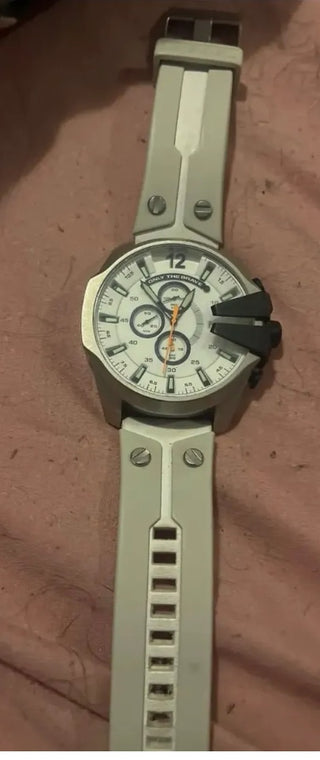 Vendo Relógio Diesel Mega Chief Cinza Masculino em Excelente Estado