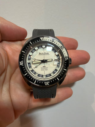 Bulova Oceanographer GMT 98B407 - Automático
