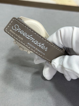 MOONSWATCH DESERT (2 pulseiras)
