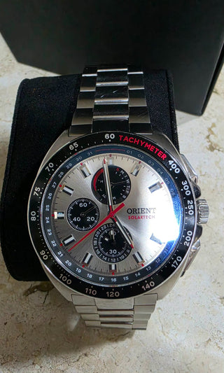 Relógio Orient Solarthec Calendário.