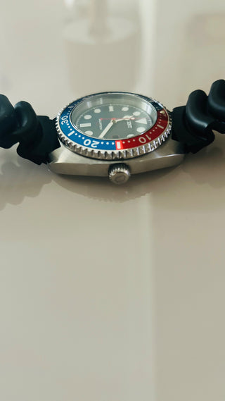 Relógio Orient Solartech "pepsi" Diver