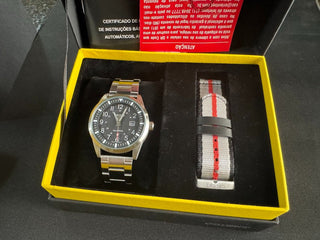 Orient Solartech MBSS1451 com pulseiras intercambiáveis